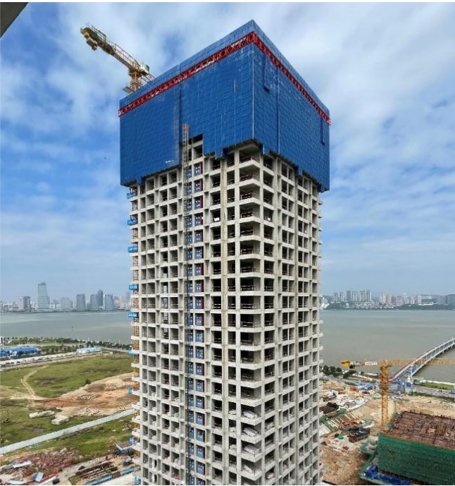 60分钟顶升1层楼!“轻型造楼机”完美收官(图6) 60分钟顶升1层楼!“轻型造楼机”完美收官(图6)